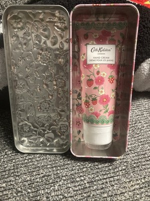 NEW CATH KIDSTON  STRAWBERRIES   & CREAM HAND CREAM & FLORAL TIN GIFT SET