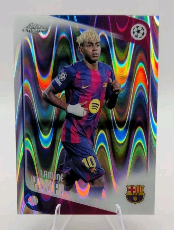 Lamine Yamal 2025-26 Topps Chrome Uefa Club Competitions - RayWave Refractor