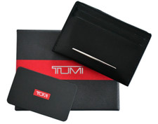 NEW in Box TUMI DONINGTON Solid Black LEATHER MONEY CLIP CARD CASE Holder Wallet
