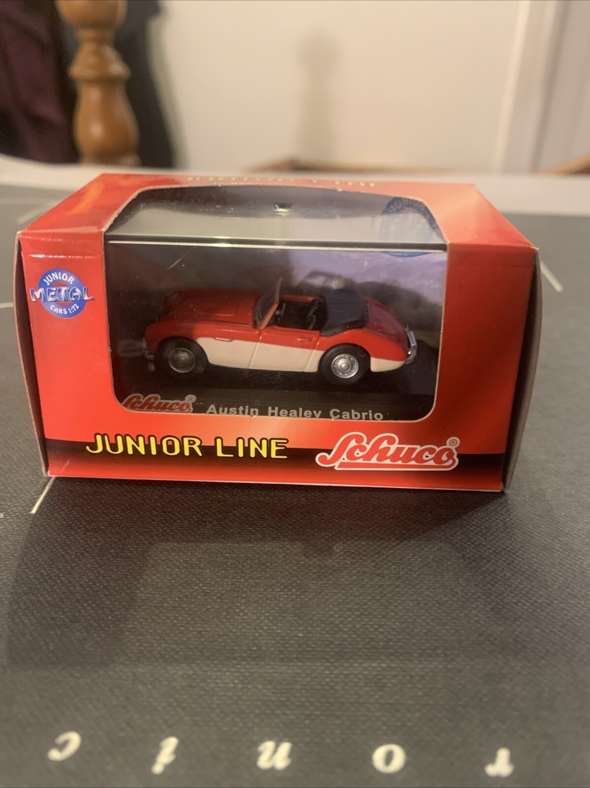 Schuco Austin Healey Cabrio 1:72 Diecast Display  Model Red And Cream - NIB