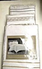 Chic Home Duvet Cover Set+2 Pillow Shams Queen size assorted colors New packaged