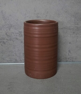 Sahara Nut Brown Ceramic Toothbrush Cup in Groove Design