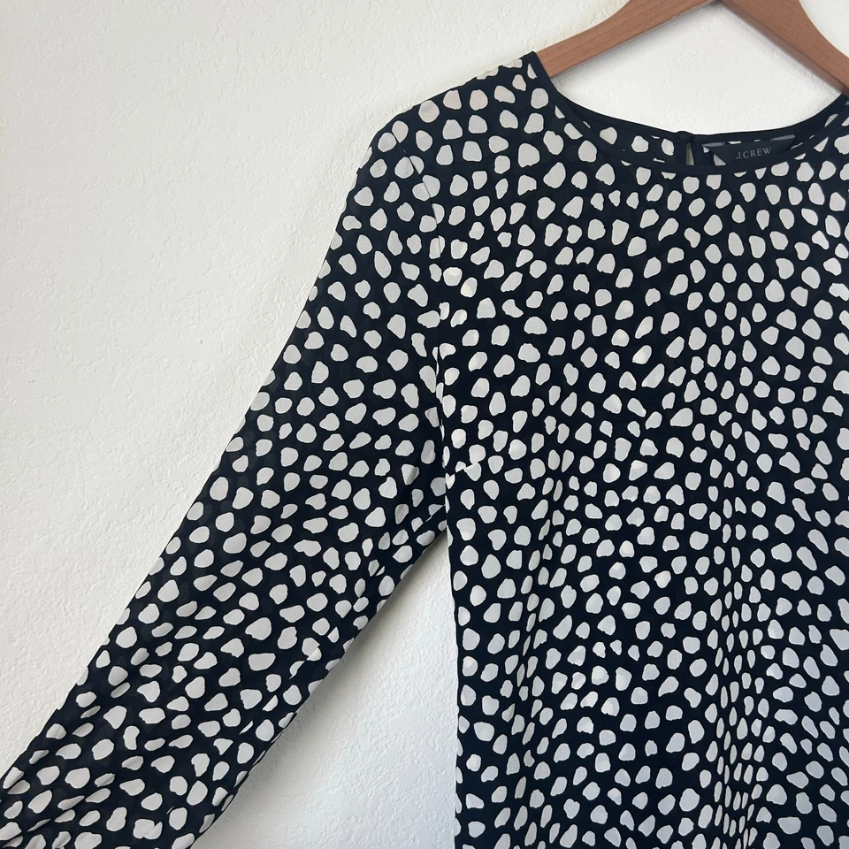 Blusa J Crew Top Mujer 8 Negro Blanco Estampado Guijarro Seda Frontal Corbata Cinturón Carrera Foto 4 de 4