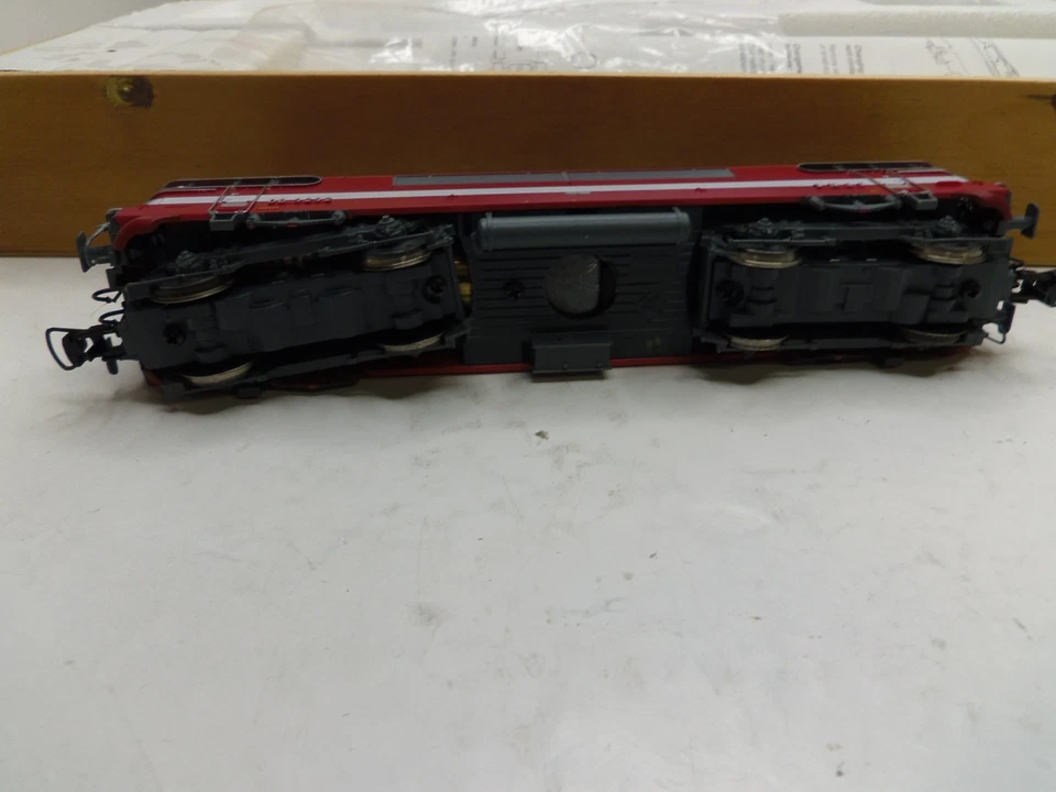 HO 1/87 COFFRET ROCO LOCOMOTIVE 43563 CAPITOLE  BB 9292 SNCF EPOQUE IV - Photo 4/4