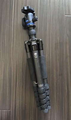 Sirui T-2205X Travel Carbon Fiber tripod w/ Benro IN1 Head