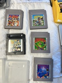 MIXED LOT OF NINTENDO Gameboy HANDHELD CONSOLES AND 10 GAMES - READ!