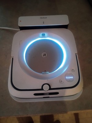 iRobot Braava Jet M6 (6110) Ultimate Robot Mop   Wi-Fi Connected (Used)
