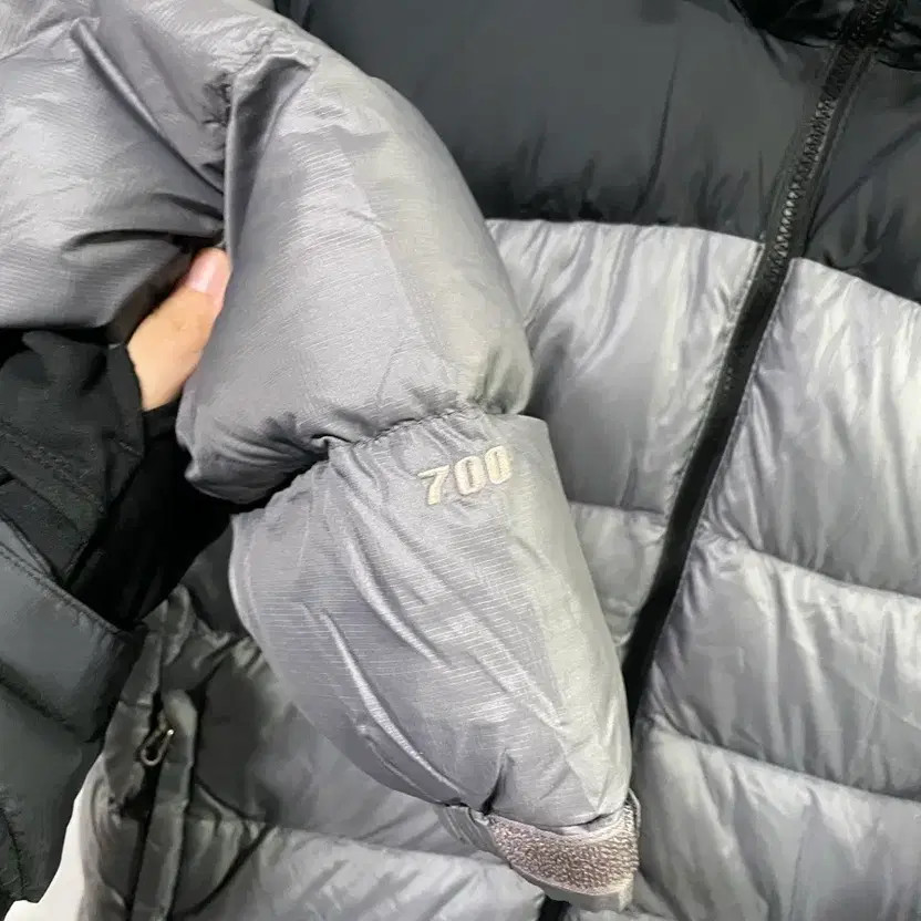The North Face Nuptse Padded Jacket 95-100 - Rare Grey, Excellent thumbnail 5