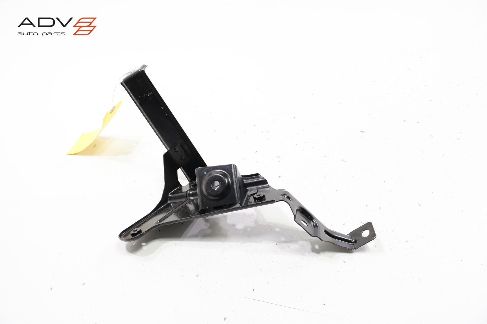 Maserati Ghibli 2014-2020 Front Right Side mounting bracket P/N 13858