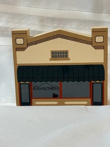 Cat's Meow Country Traditions Celebrating a Decade