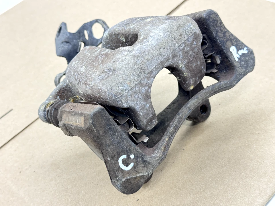 PINZA DE FRENO TRASERA IZQUIERDA AUDI TT QUATTRO 2011-2015 OEM 8J0 615 423 E Foto 2 de 4