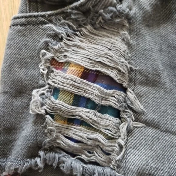 Pantalones Cortos Bullhead High Rise Destroyed Gris Talla 0 Thrashed Boho Festival Foto 2 de 4