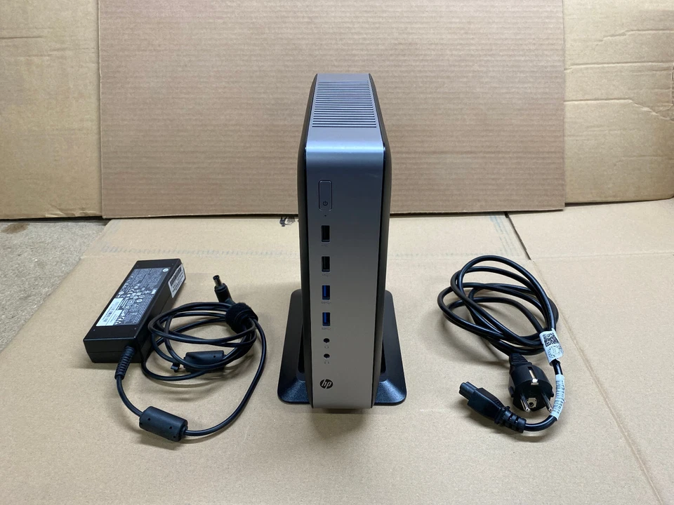 HP T730 Thin Client - RX-427BB - 8GB Ram - 256GB SSD - WES7 - Netzteil - Fuß