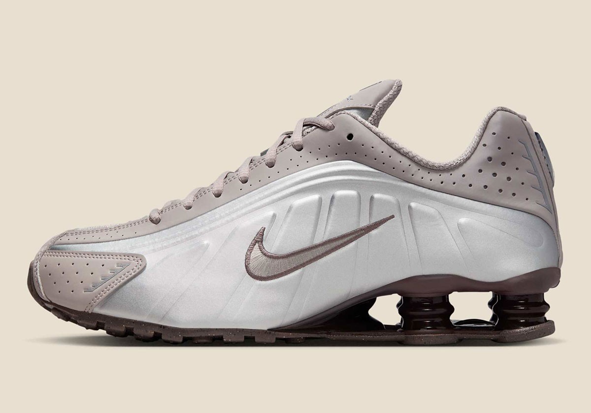 Nike Shox R4 Cave Stone Baroque Brown College Grey HQ1988-200 sz 9