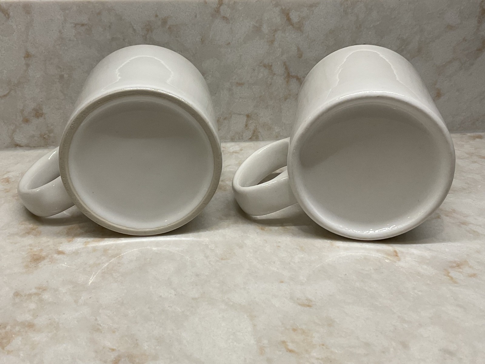 GREENBRIER HOTEL RESORT 12 oz COFFEE MUG LOT OF TWO WHITE SULPHUR SPRINGS WV