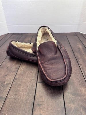 UGG Ascot Mens Sz 9 Leather Mule Slippers Loafer Shoes FAUX  display picture 1