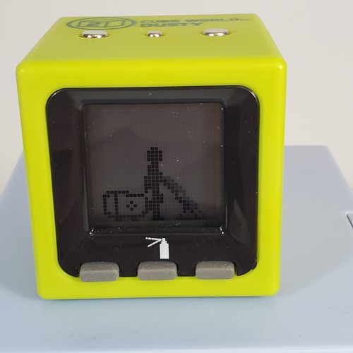 Radica Cube World Dusty Series 2 Green 2006 Electronic Pocket Stickman Tested A