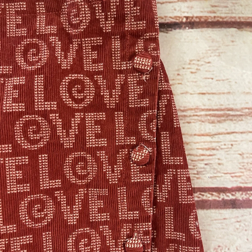 Saia Feminina Urban Outfitters de Veludo Borgonha Tamanho Médio - Imagem 2 de 4