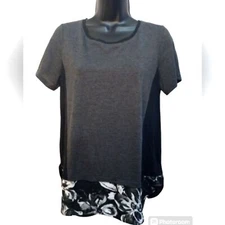 Simply Vera Vera Wang Shirt Small Gray Black Top W/ White Floral Casual Blouse