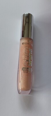 essence Extreme Shine Volume Lipgloss. 08 Gold Dust .