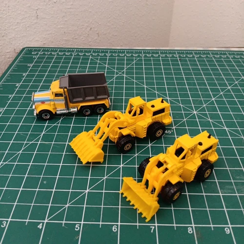 2 HOT WHEELS Vintage 1979 CAT Loader YELLOW Malaysia Matchbox Dump Truck