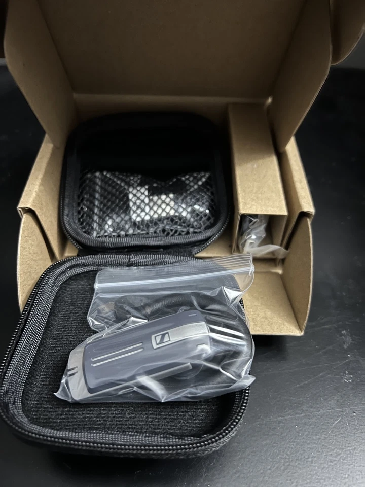 Sennheiser  Presence Grey UC Bluetooth Headset Single Ear & USB Dongle NEW - Image 4 of 4