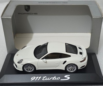 Porsche 911 (991.II) Turbo S 2016 White 1:43 Herpa WAP 020 136 0G
