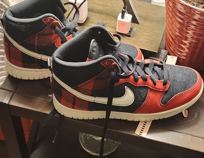 Nike Dunk Mid Top Plaid Red/Black/White Lace-Up Men's Athletic Sneakers