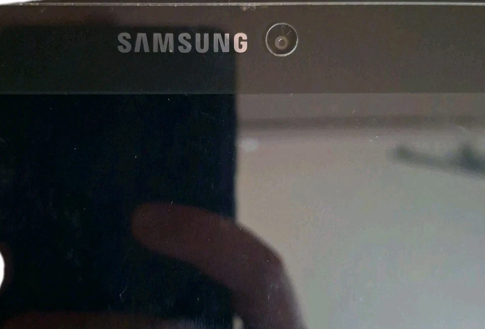 Samsung Galaxy Tab E 8GB Storage Black Wi-Fi Only Android 4.4 Tablet Lightweight - Image 4 of 4