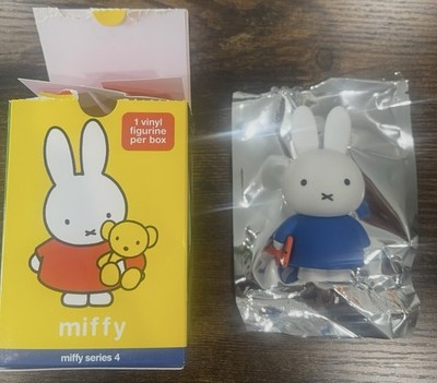Authentic Miffy Series 4 Vinyl Figurine