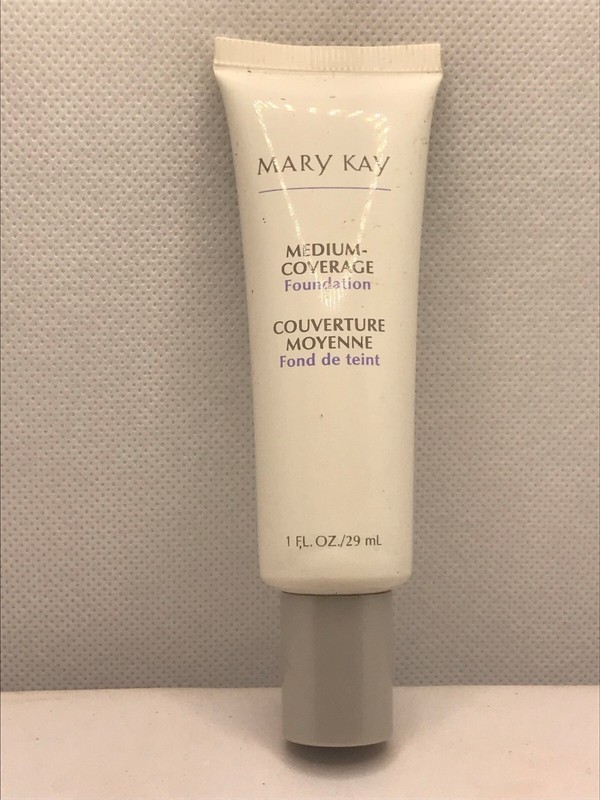 Mary Kay Medium Coverage Foundation Ivory 100 1 Fl oz. Unboxed ~New! 3rd.