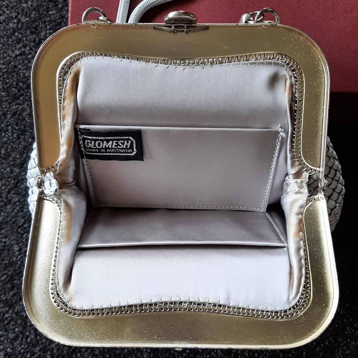 Glomesh Bag Vintage White With White Chain Strap Includes Glomesh Bag Vintage White With White Chain Strap Includes