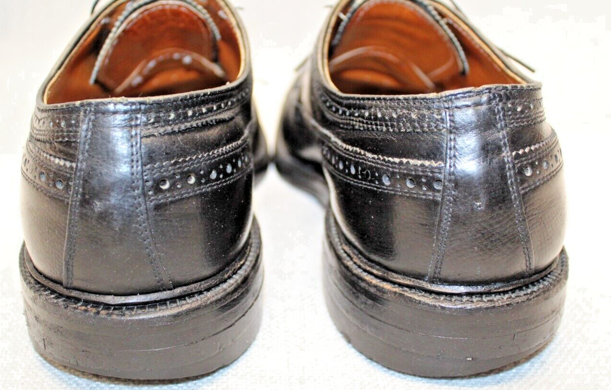 Vintage Bob Smart Black Leather Fully Brogued Wingtip Oxford 