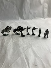 W- 7 VINTAGE LEAD ARMY MEN And Horses Great Condition-5