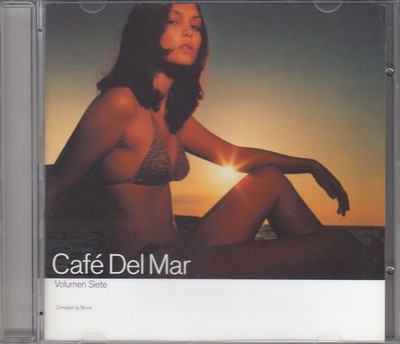 Café Del Mar Volumen Siete:LUX,MOBY,BENT,BUSH,UKO,DEEP & WIDE,SLOW PULSE,SEV AG