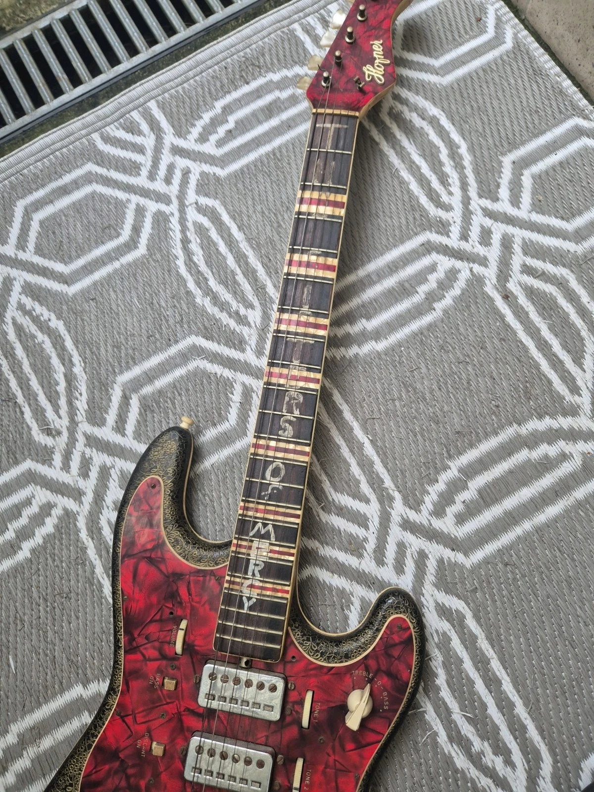 Picture 2 of 5