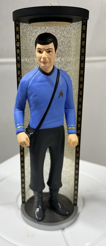 Hallmark Keepsake Ornament Star Trek "Dr. Leonard H. McCoy" Paramount (1997) NEW
