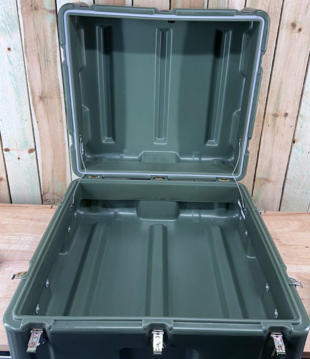 米軍　HARDIGG CASE Pelican-Hardigg High Impact Military Transport Case, 30x19x15
