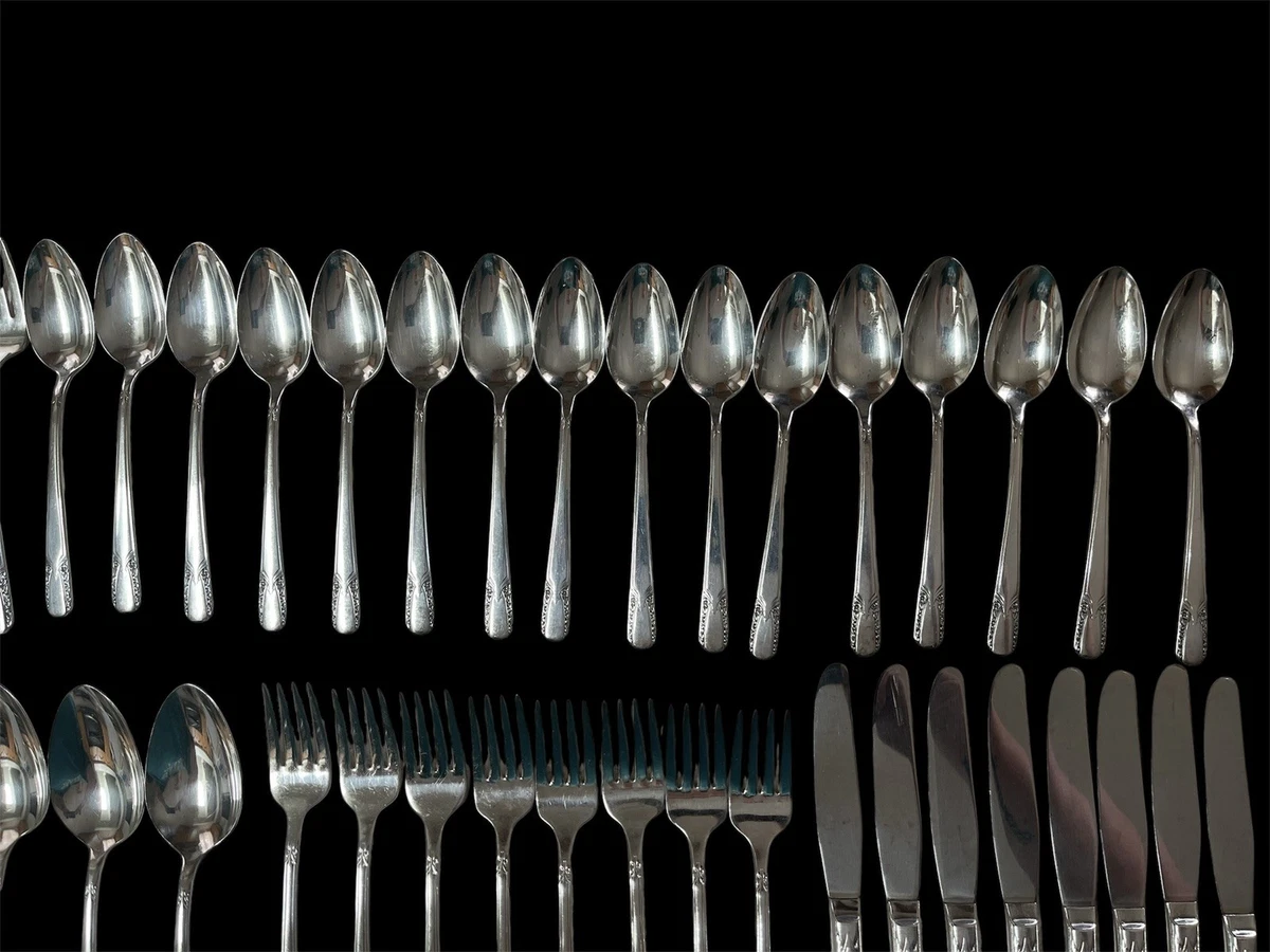 Wm. Rogers & Son 1900-1940 Flatware-Set Antique US Silver-Plated