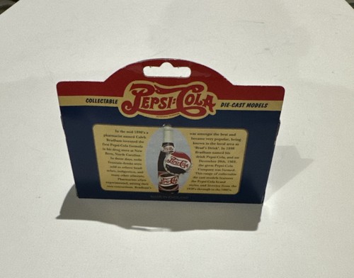 Lledo No 61004 Diecast Model 1953 Blue Pontiac Delivery Van PEPSI-COLA Sealed - Picture 2 of 2