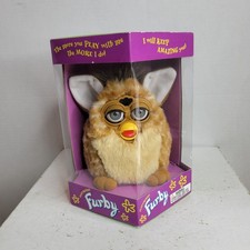 Vintage 1998 Furby Tiger Electronics Brown  Tan "GIRAFFE" New in Box 70-800