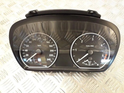 BMW 1 E81 Kombiinstrument 102495284 2.00 Diesel 2008 31586857