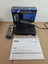 RCA Digital TV Converter Box DTV Tuner W/ Remote & Cables DTA800B1 Excellent!