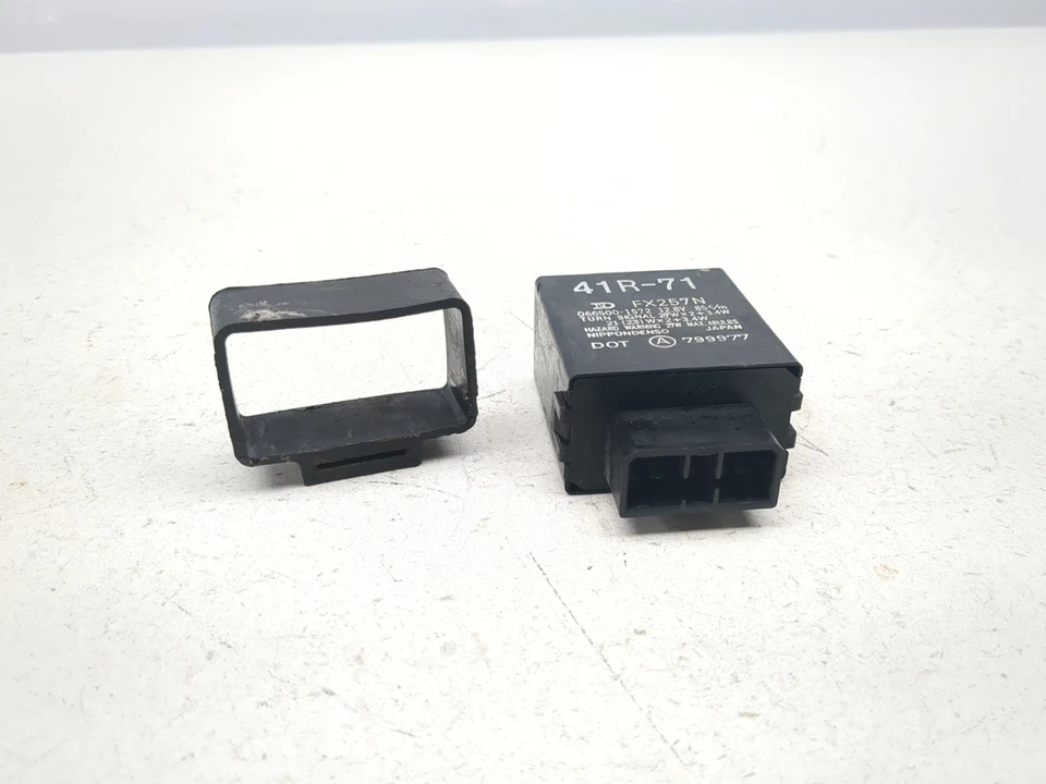 81-97 雅马哈 Virago XV750 转向信号闪光灯继电器 RR(通常座下) — 第 3/4 张图片