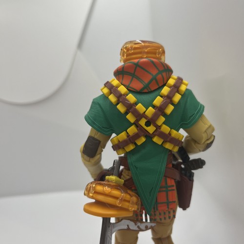 Fortnite Victory Royal 6 Inch Action Figure Deluxe Collection Series 2 Man Cake - Picture 3 of 3