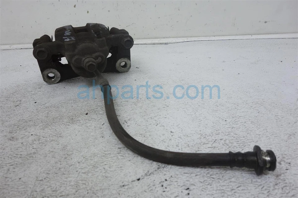 Pinza de freno trasera derecha Infiniti G37 2009 44001-Eg51c Foto 3 de 4