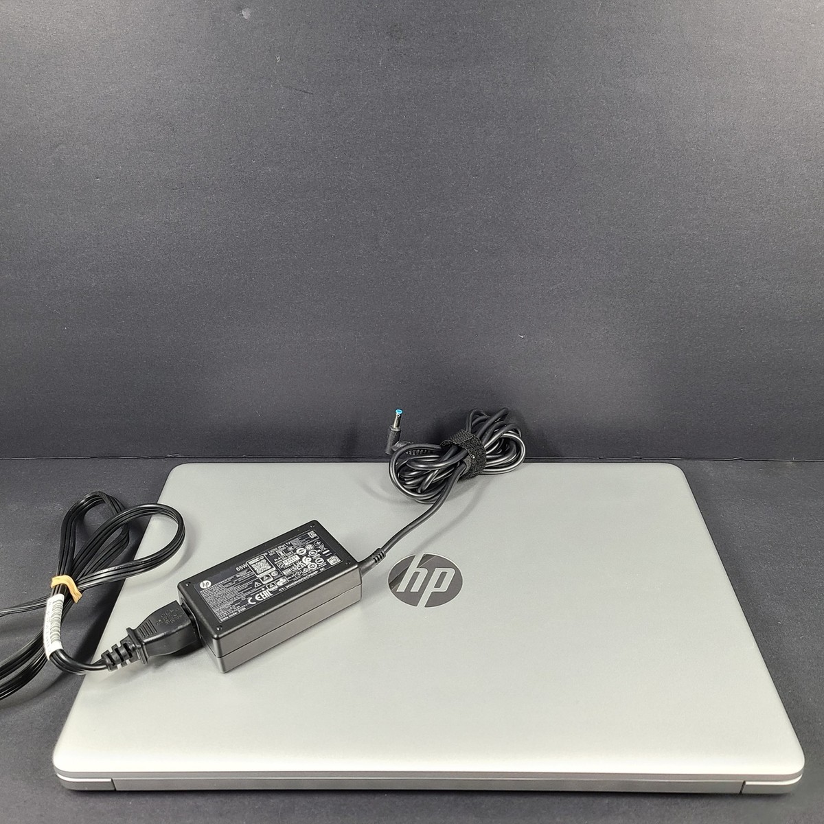HP Laptop 15s-eq2xxx メモリ8GB SSD256GB HP Laptop 15s-eq2xxx 15.5