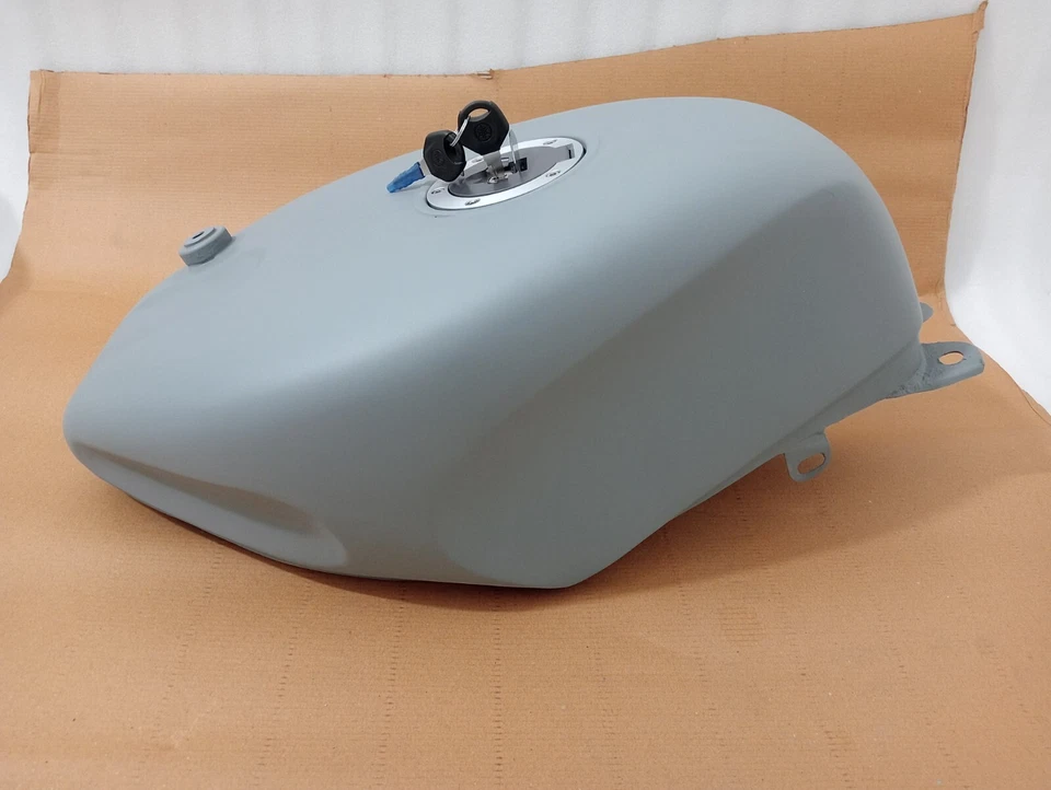 Suzuki RGV250 vj22 1991 -1994 Primer Steel Petrol Fuel Gas Tank With Cap |Fit - Image 2 of 4