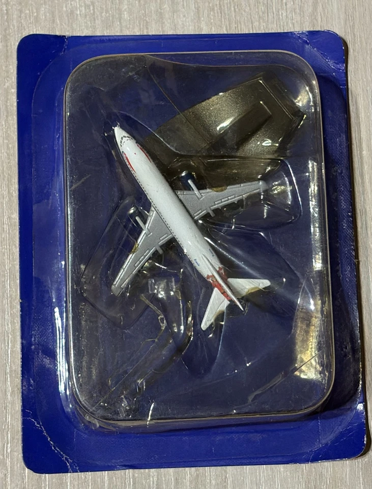 BOEING 737-300 AEREO MODELLINO NEW IN BOX CON STAND - Immagine 2 di 3