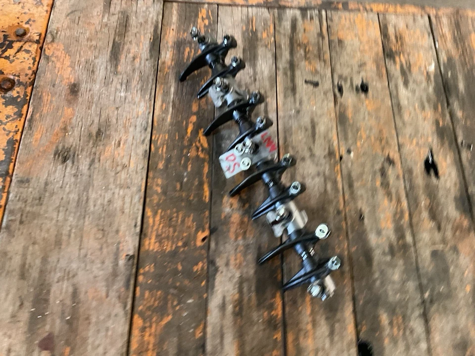 Chevrolet Silverado/GMC Sierra LBZ 2006-10 LMM DURAMAX BRAZO BASCULANTE PAR 98004537 Foto 3 de 4